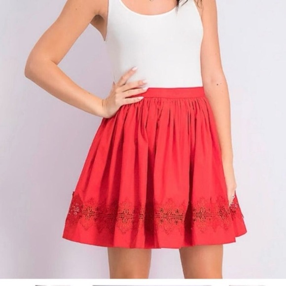 Women's Red Skater Skirt Lace Trim Pleated Flounce Fit Pockets Size M - Picture 1 of 10